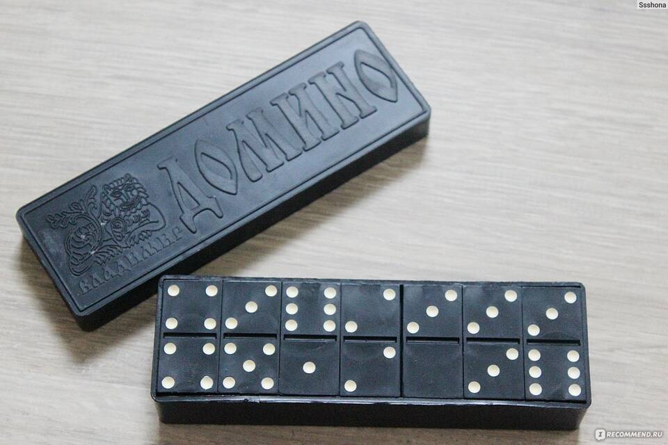 Как играть в домино