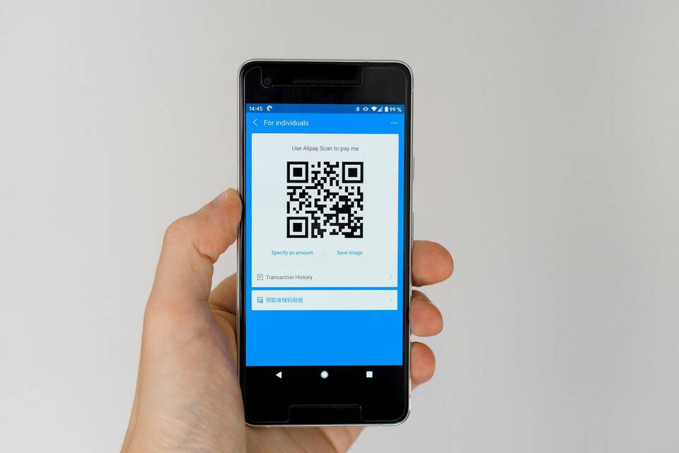 Как сканировать QR-код через камеру